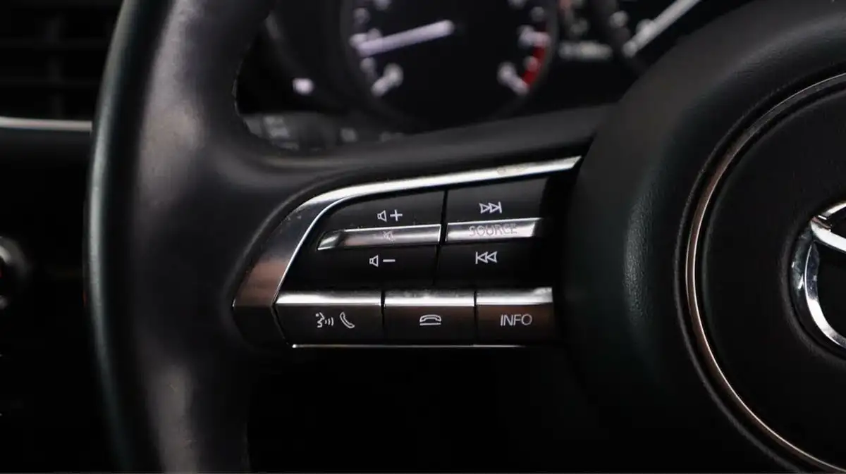 2021-mazda-mazda3-20-sport-lux-122ps-hatchback-5d-big-22