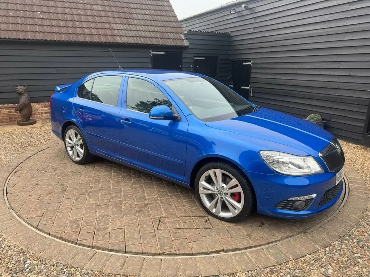2009-skoda-octavia-20-vrs-200ps-hatchback-dsg-big-17
