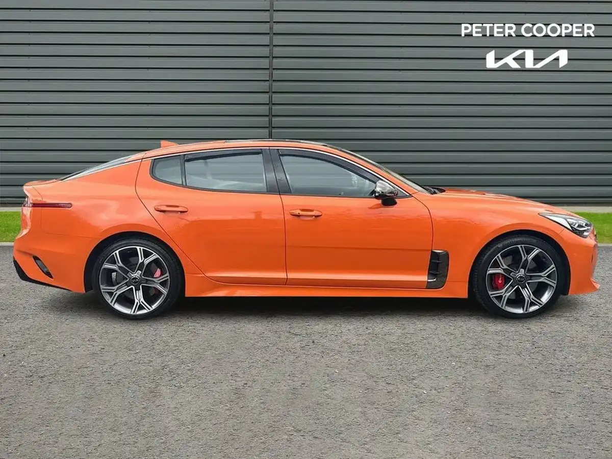 2019-kia-stinger-33-t-gdi-gt-s-365bhp-big-3