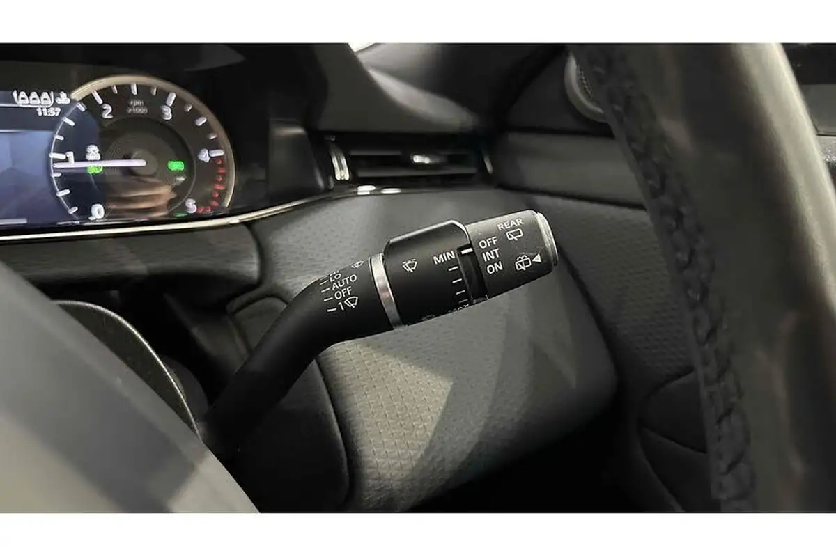 2022-land-rover-range-rover-evoque-20-d200-r-dynamic-s-big-37