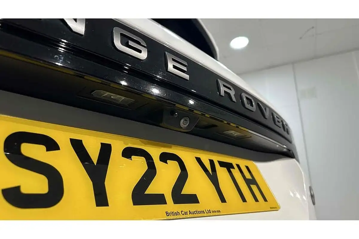 2022-land-rover-range-rover-evoque-20-d200-r-dynamic-s-big-13