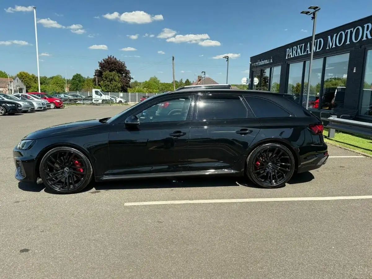 2024-audi-rs4-avant-29-tfsi-carbon-black-big-8