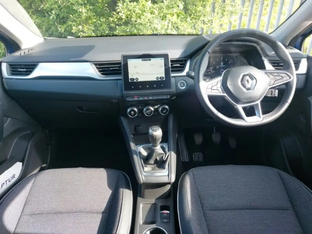 2024-renault-captur-10-tce-techno-big-2
