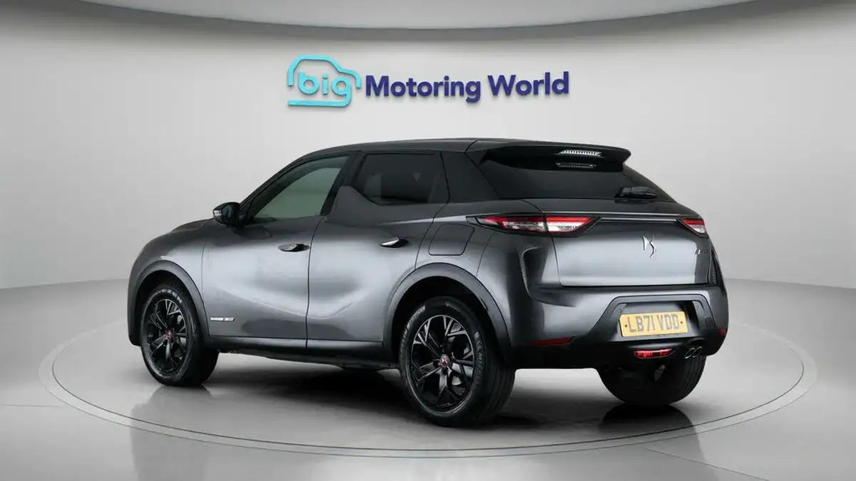 2021-ds-ds-3-crossback-12-puretech-performance-line-130ps-eat8-big-4