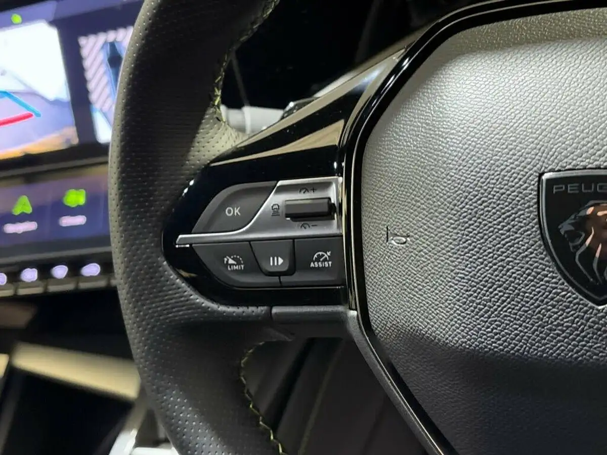 2024-peugeot-308-12-puretech-gt-130ps-ss-eat8-big-21