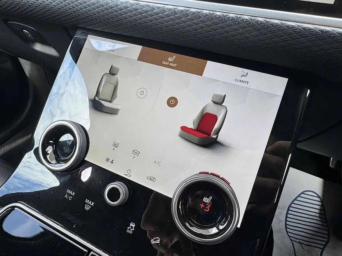 2022-land-rover-range-rover-velar-20-d200-r-dynamic-se-big-37