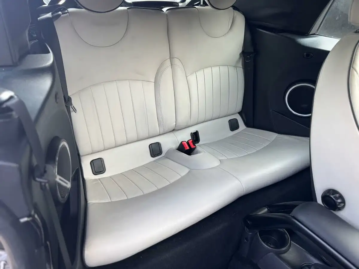 2011-mini-cooper-16-cooper-s-convertible-2d-big-26