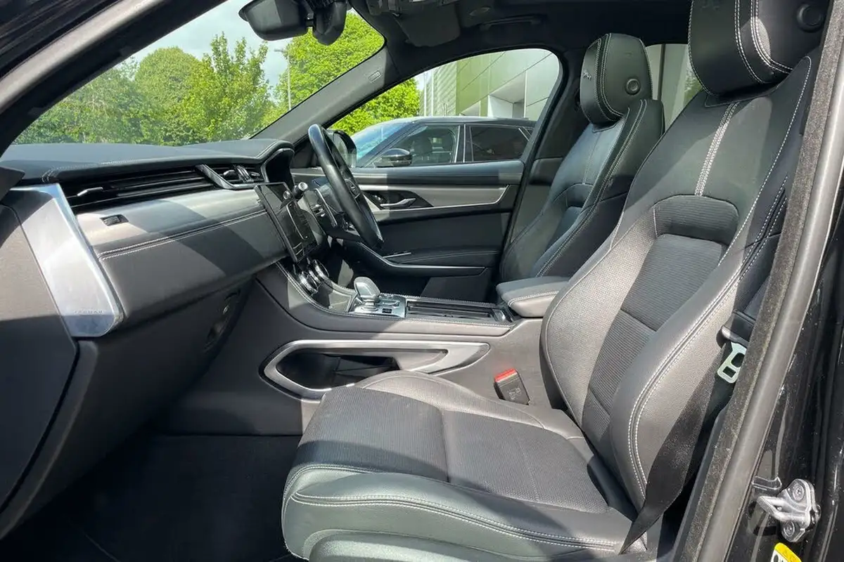 2021-jaguar-f-pace-20-d200-r-dynamic-s-mhev-big-9