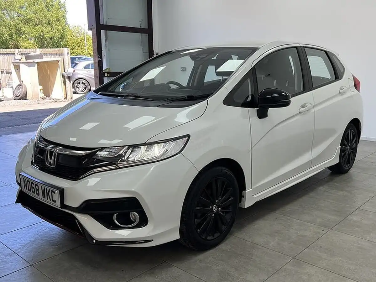 2018-honda-jazz-15-i-vtec-sport-big-6