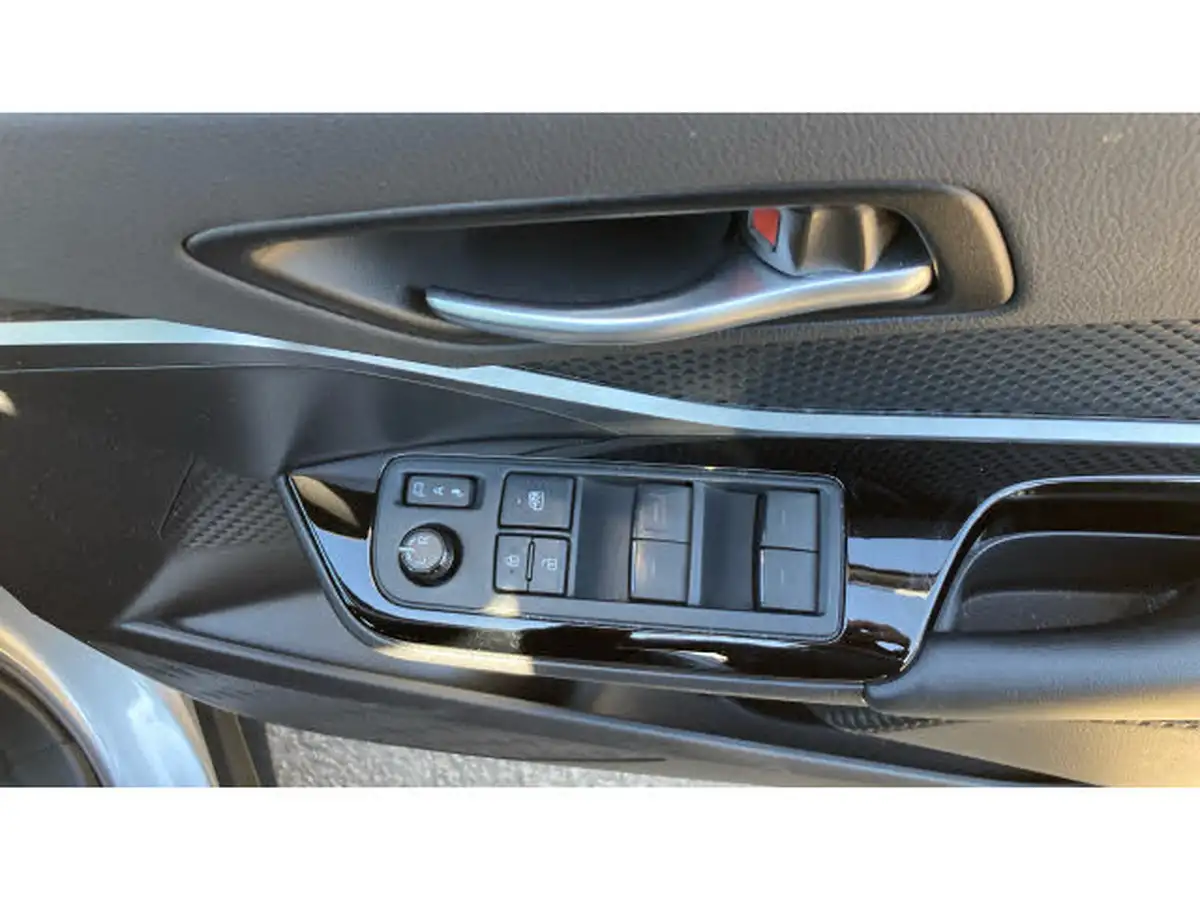 2023-toyota-c-hr-18-vvt-i-gr-sport-big-31