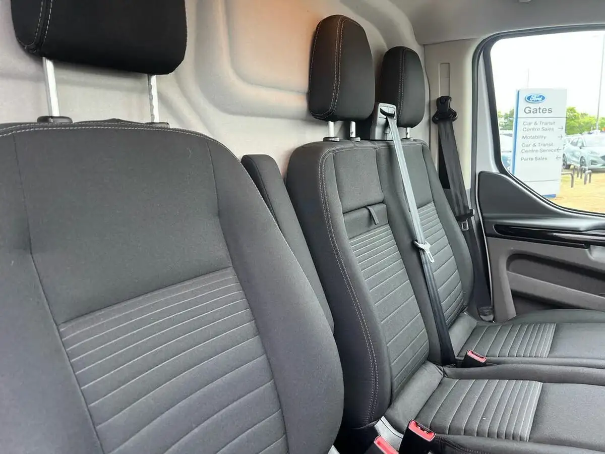 2023-ford-transit-custom-20tdci-300-l1h1-limited-130pseu6d-panel-van-1997cc-big-14