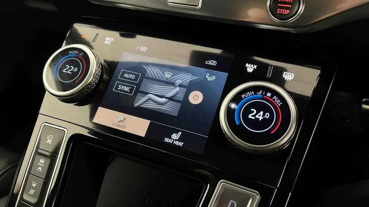 2023-jaguar-i-pace-ev400-hse-black-big-20