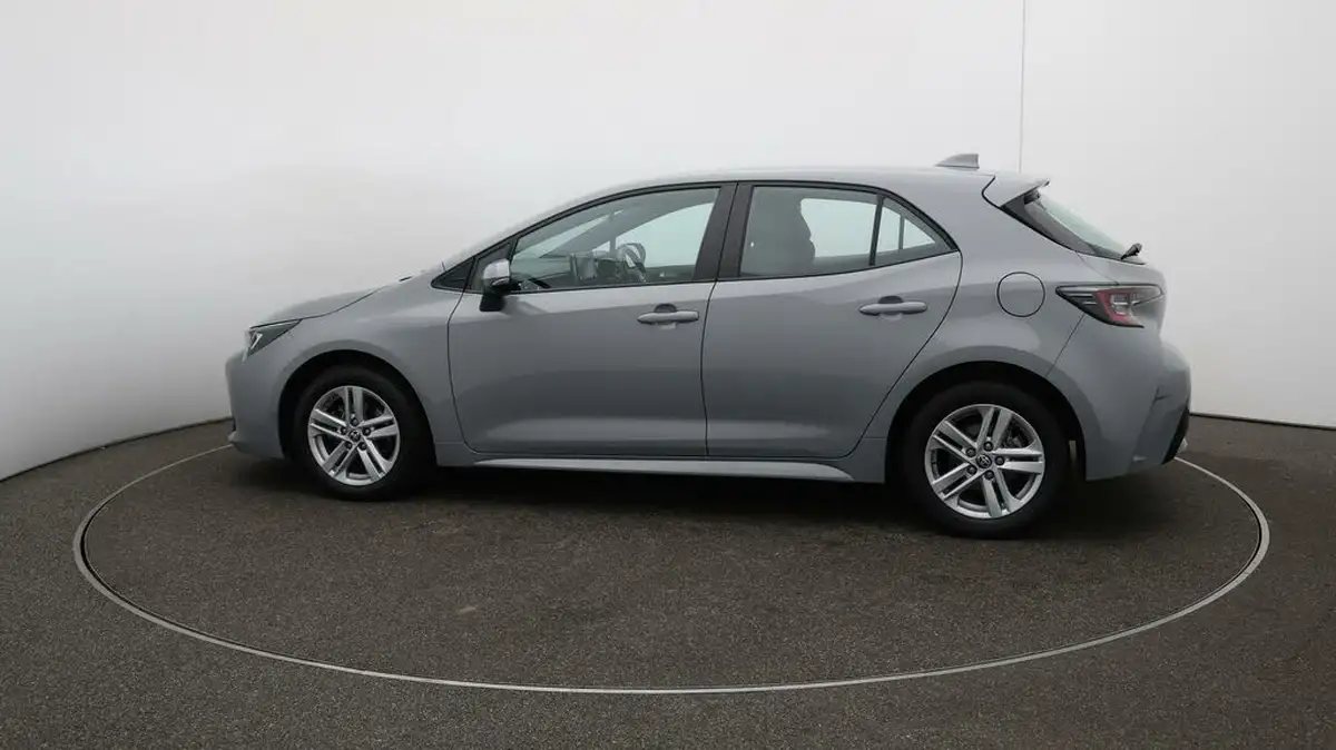 2022-toyota-corolla-18-vvt-i-icon-120bhp-trk-hatchback-5d-big-49