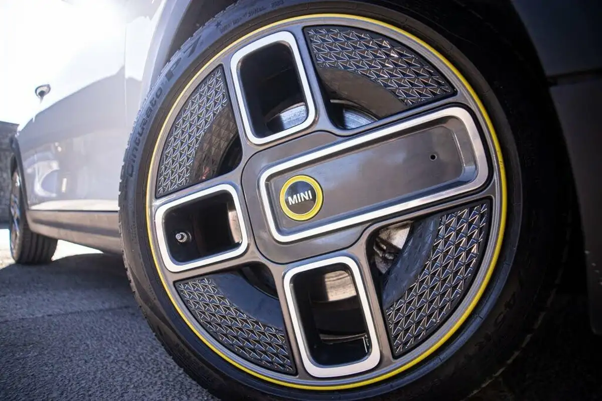 2021-mini-cooper-e-cooper-s-1-big-34