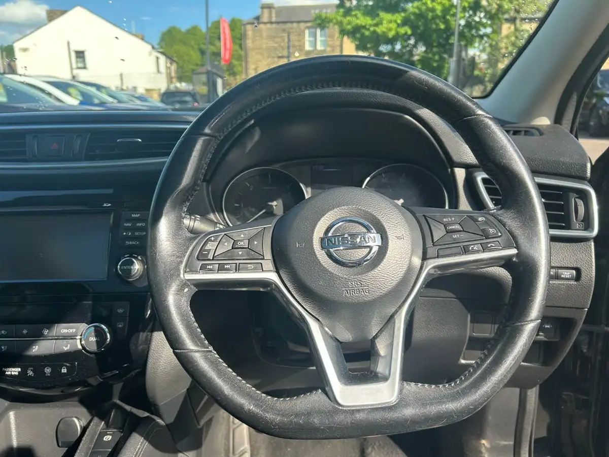 2017-nissan-qashqai-15dci-tekna-big-11