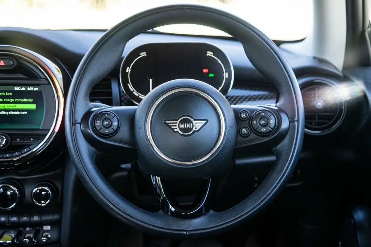 2021-mini-cooper-e-cooper-s-1-big-10