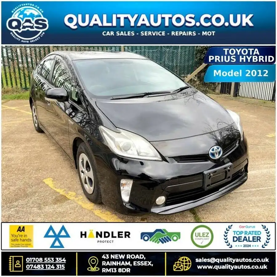 2012-toyota-prius-big-0
