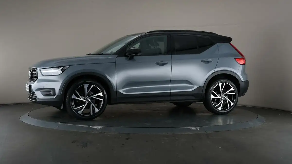 2019-volvo-xc40-20-t5-r-design-big-38