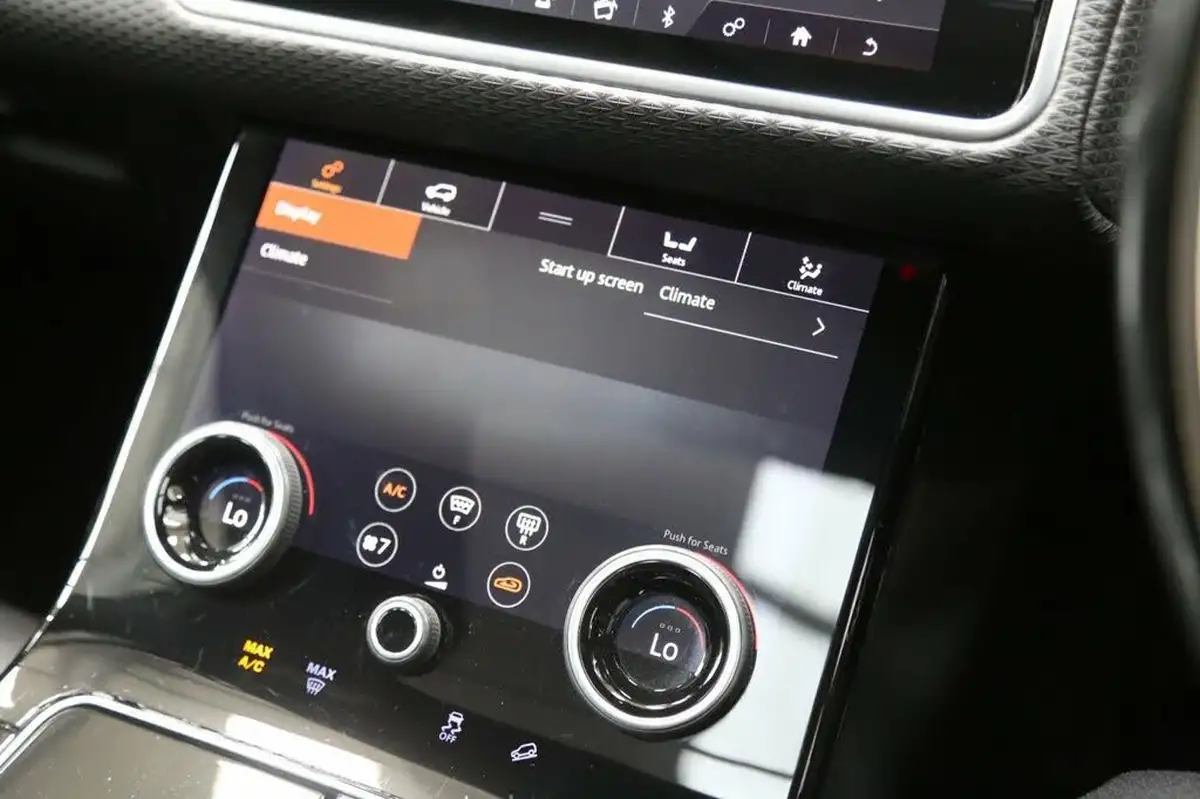 2018-land-rover-range-rover-velar-30-d300-r-dynamic-se-ss-big-63