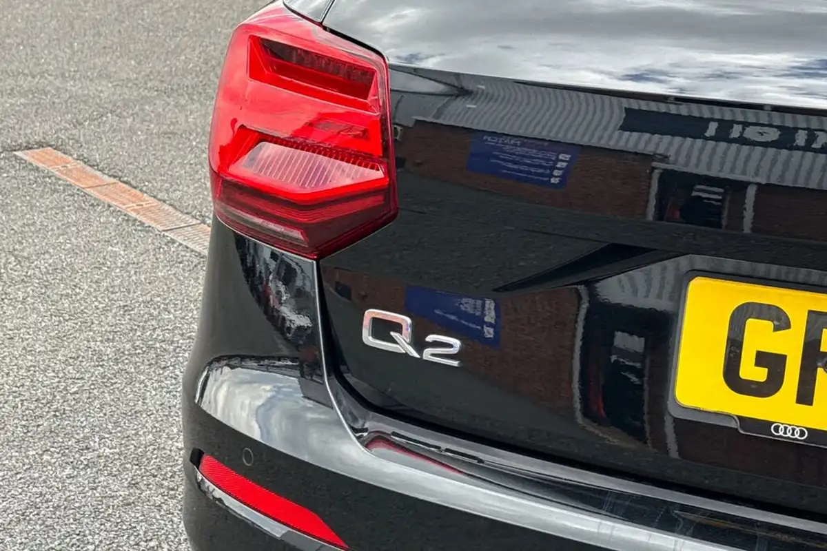 2020-audi-q2-16-30-tdi-s-line-tronic-big-32