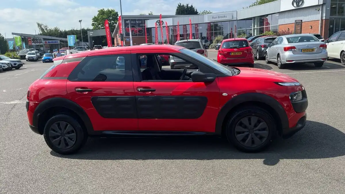 2016-citroen-c4-cactus-12-puretech-touch-big-15