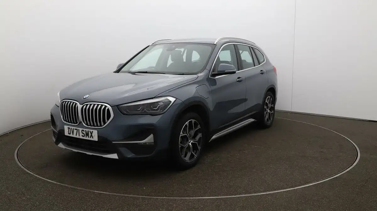 2021-bmw-x1-15-xdrive-25e-phev-xline-big-36