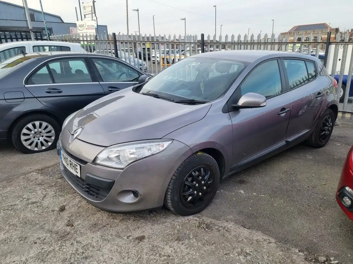 2010-renault-megane-16-extreme-100bhp-hatchback-5d-big-9