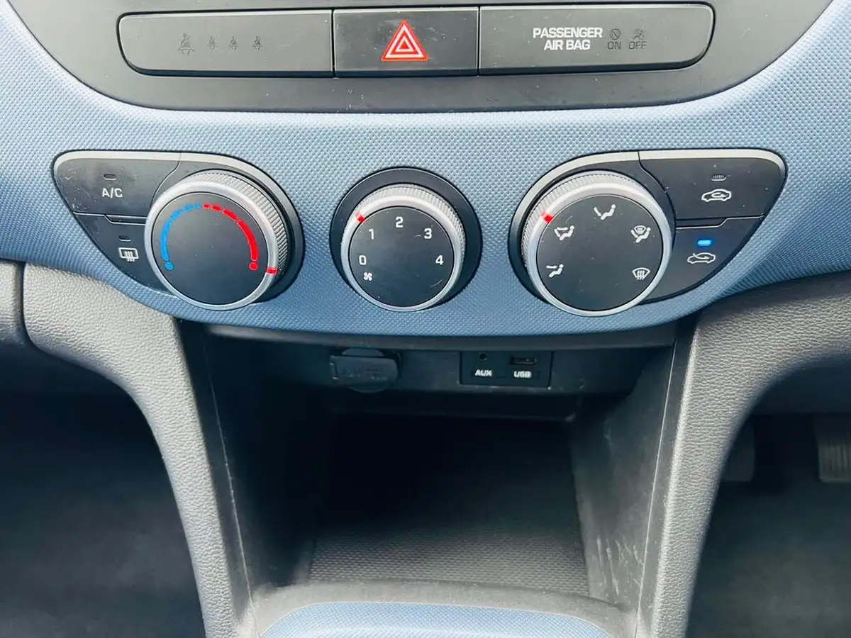 2015-hyundai-i10-10-se-big-17