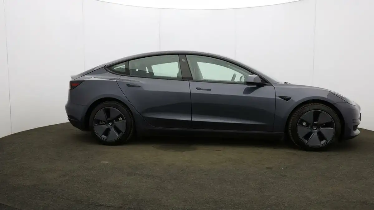 2021-tesla-model-3-e-standard-plus-big-49