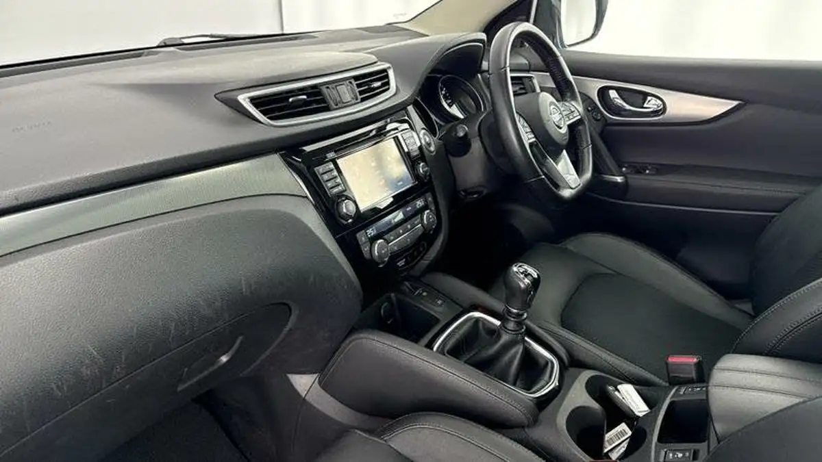 2018-nissan-qashqai-15dci-tekna-110ps-big-1