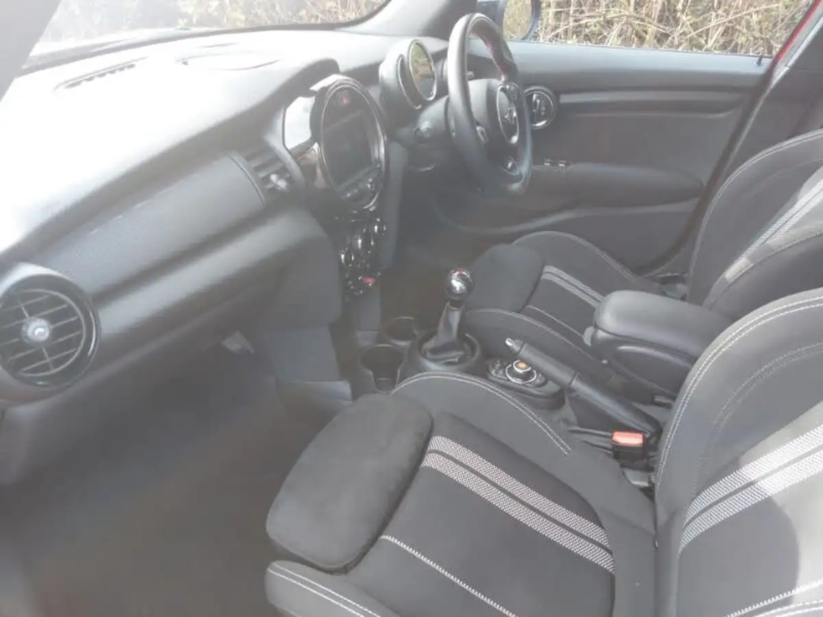 2019-mini-cooper-15-cooper-sport-hatchback-5d-big-4