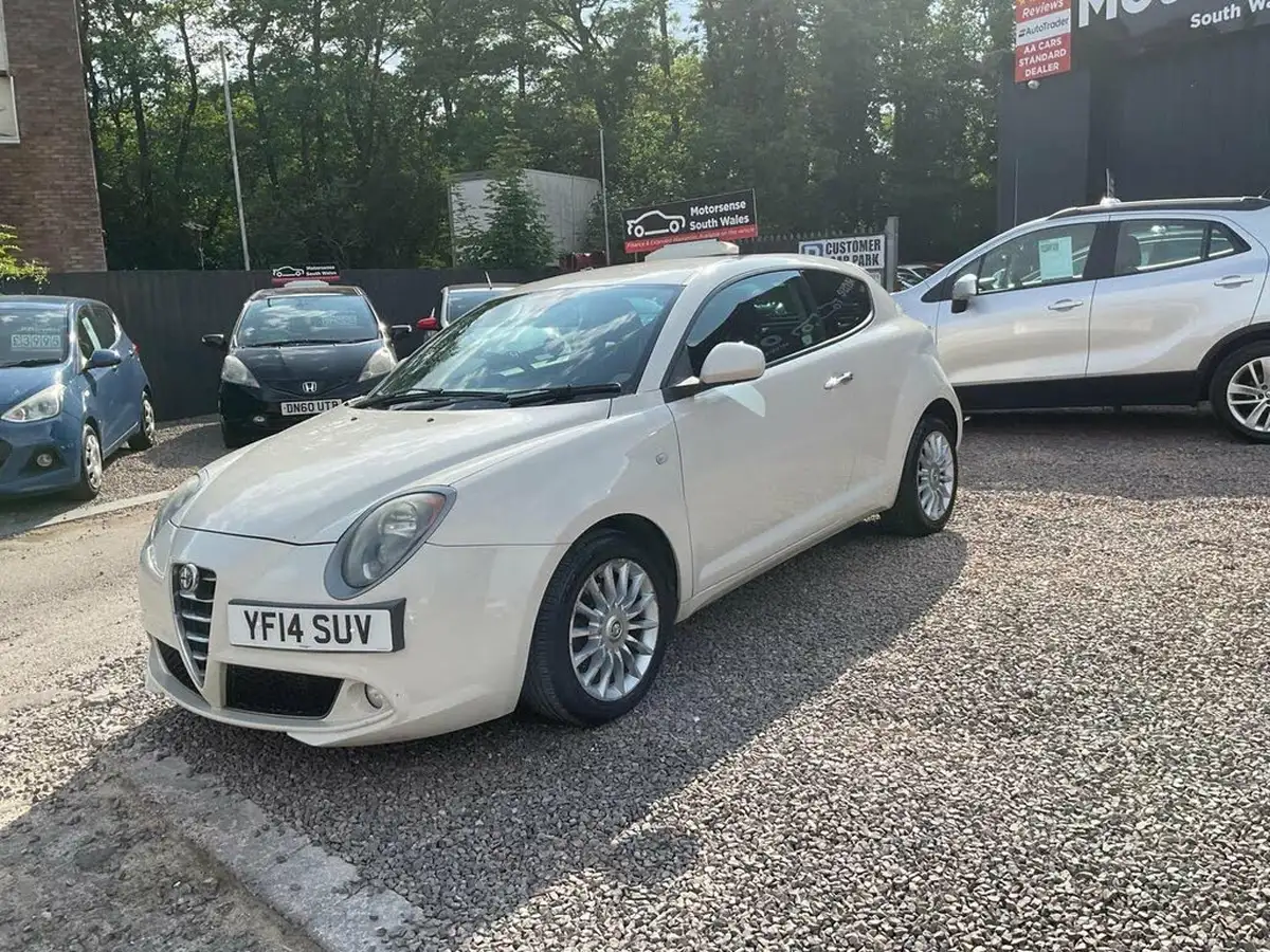 2014-alfa-romeo-mito-13jtdm-2-sprint-big-76