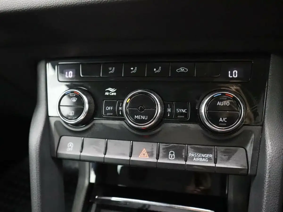 2020-skoda-karoq-15-tsi-se-dsg-big-27