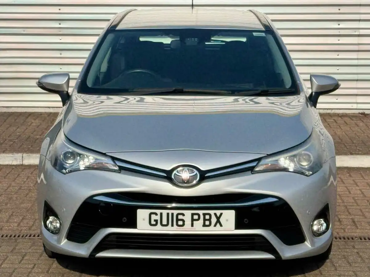 2016-toyota-avensis-18-v-matic-business-edition-touring-sports-5d-cvt-big-5