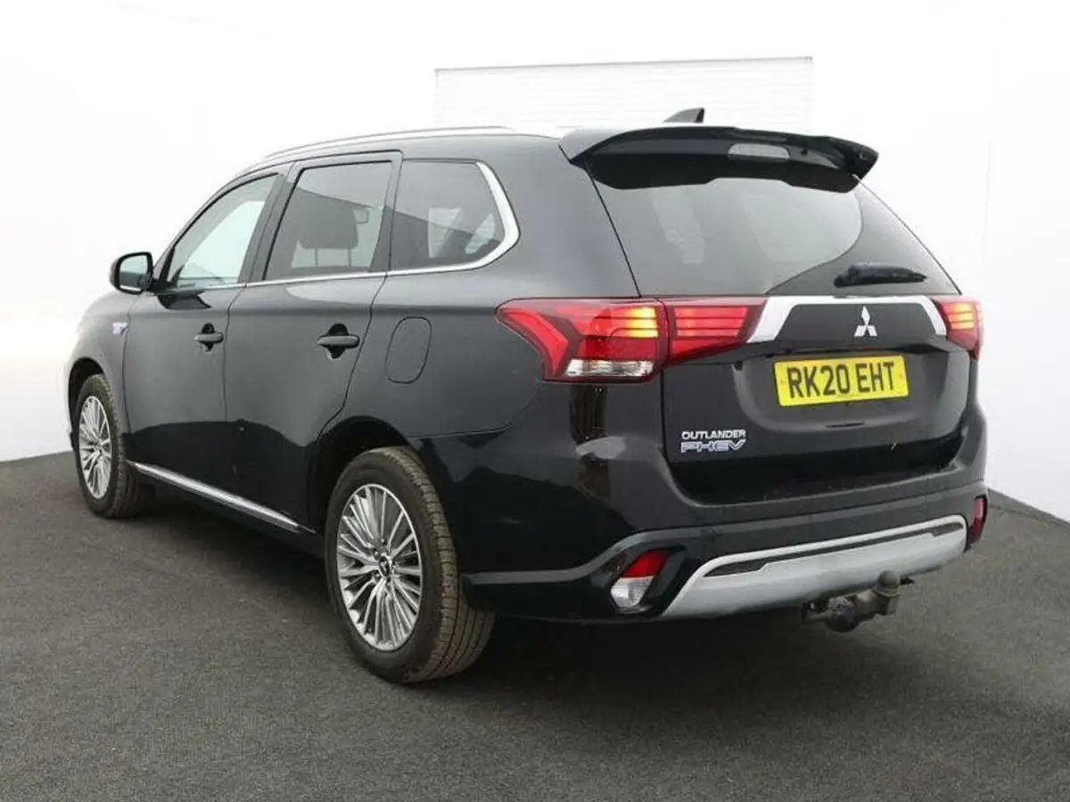 2020-mitsubishi-outlander-24-design-phev-big-2