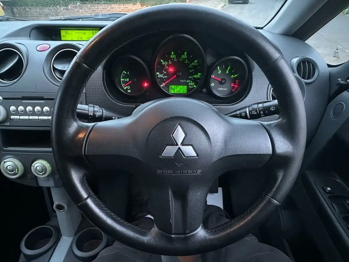 2007-mitsubishi-colt-15td-cz2-amt-big-43