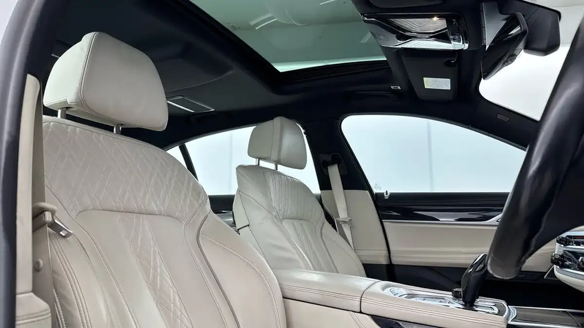2021-bmw-7-series-30td-730ld-m-sport-big-23