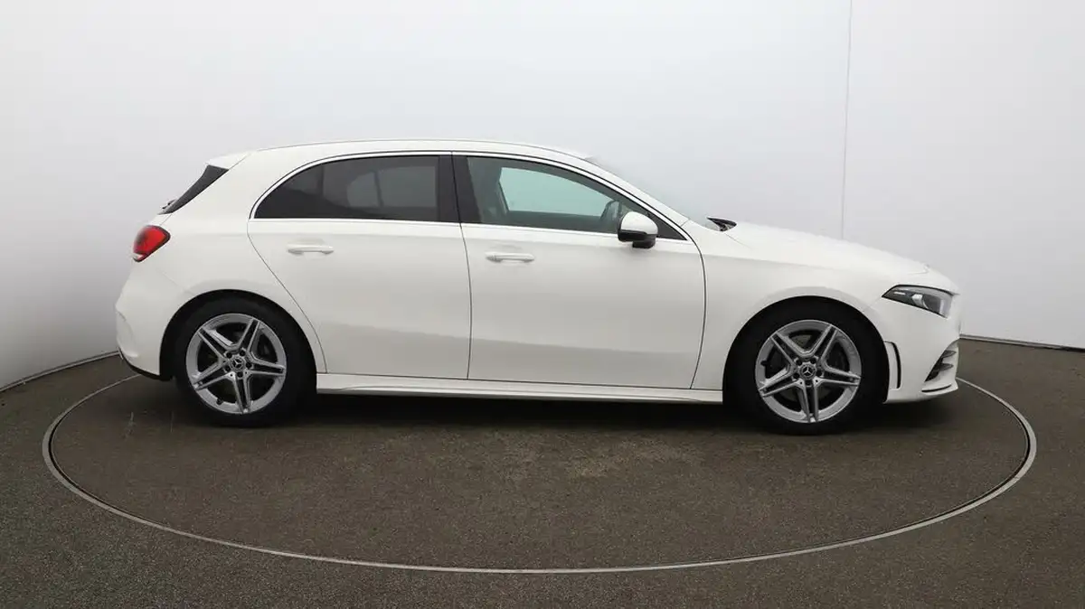2020-mercedes-benz-a-class-20d-a220d-amg-line-hatchback-5d-big-40