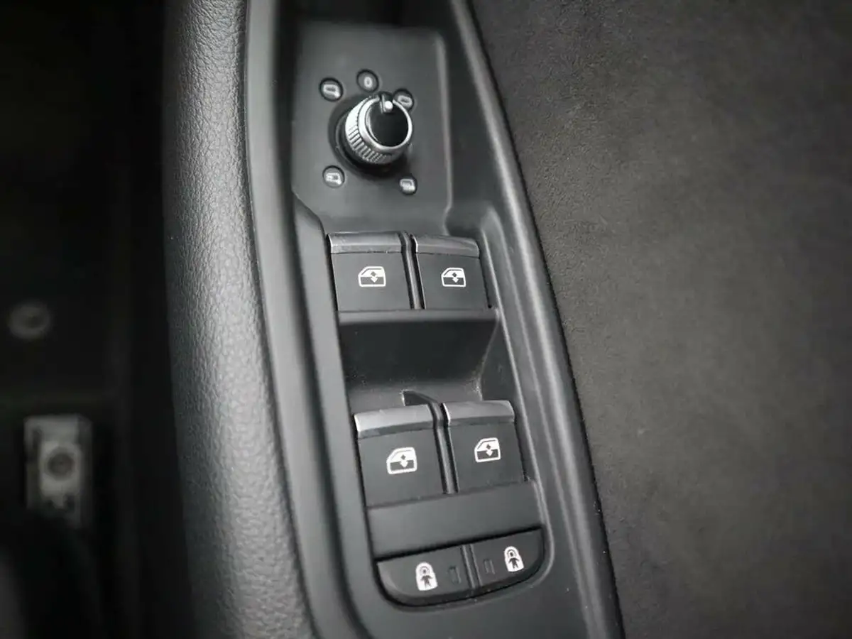 2023-audi-a4-20-35-tfsi-s-line-big-39