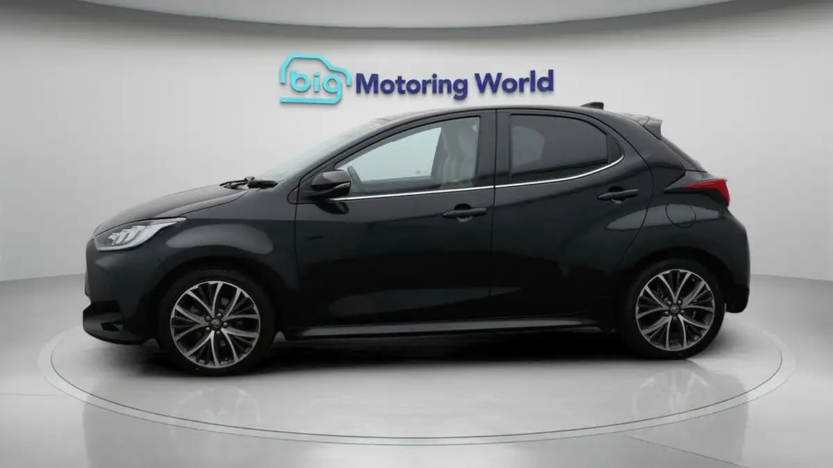 2022-toyota-yaris-15-vvt-i-excel-big-4