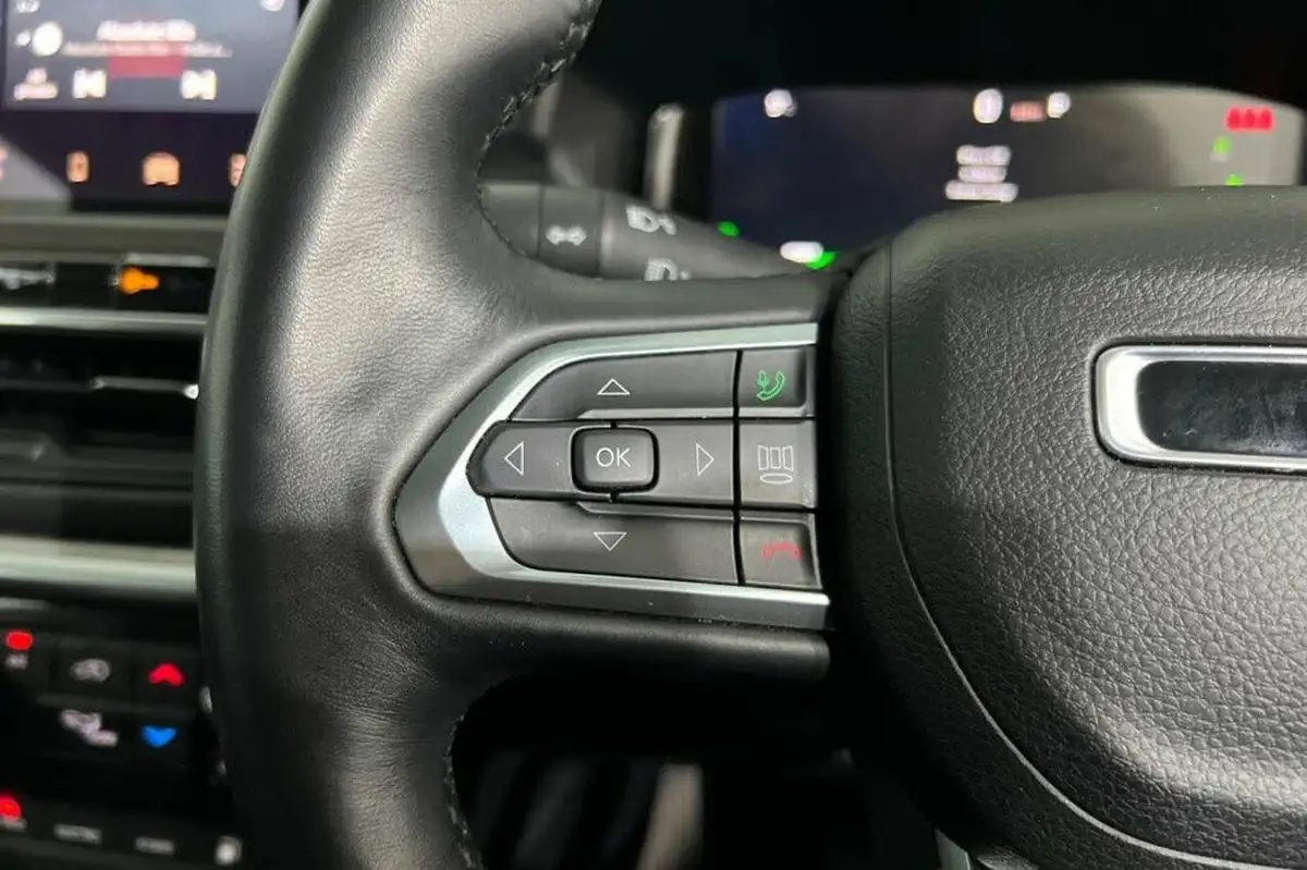 2023-jeep-compass-13-gse-s-big-24