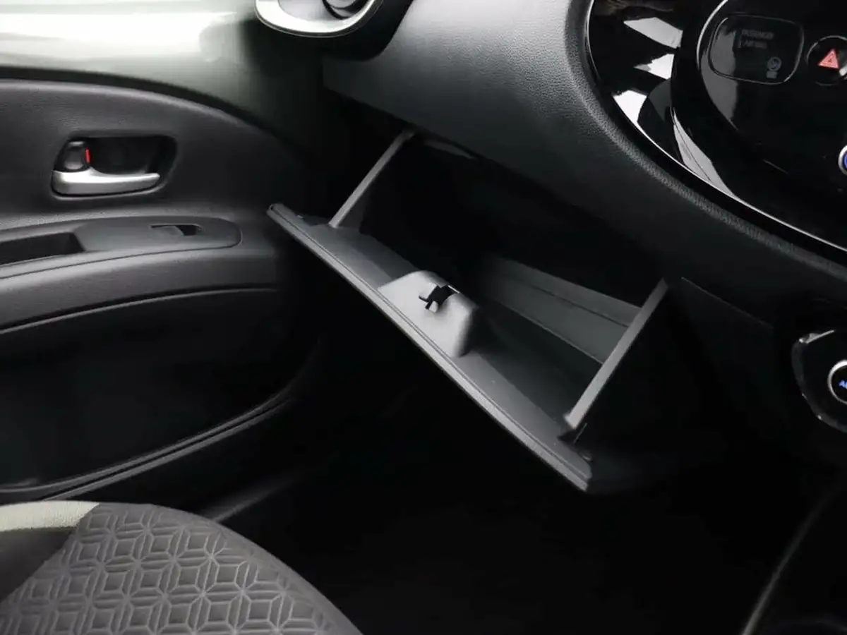2023-toyota-aygo-x-10-vvt-i-edge-big-45