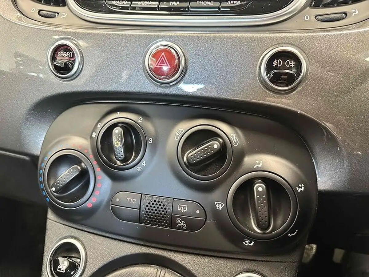 2017-abarth-595-14-tjet-big-21