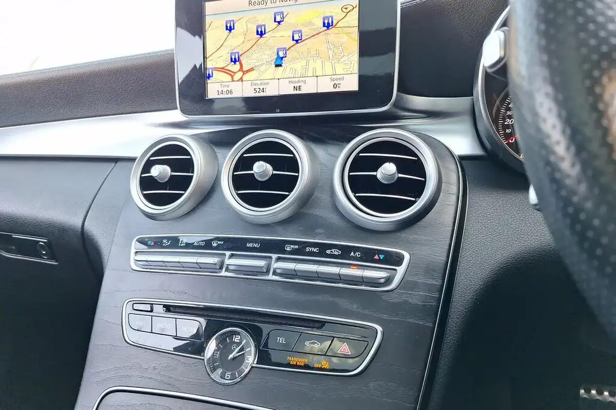 2015-mercedes-benz-c-class-20-c200-amg-line-184ps-premiumss-estate-5d-7g-tronic-plus-big-38