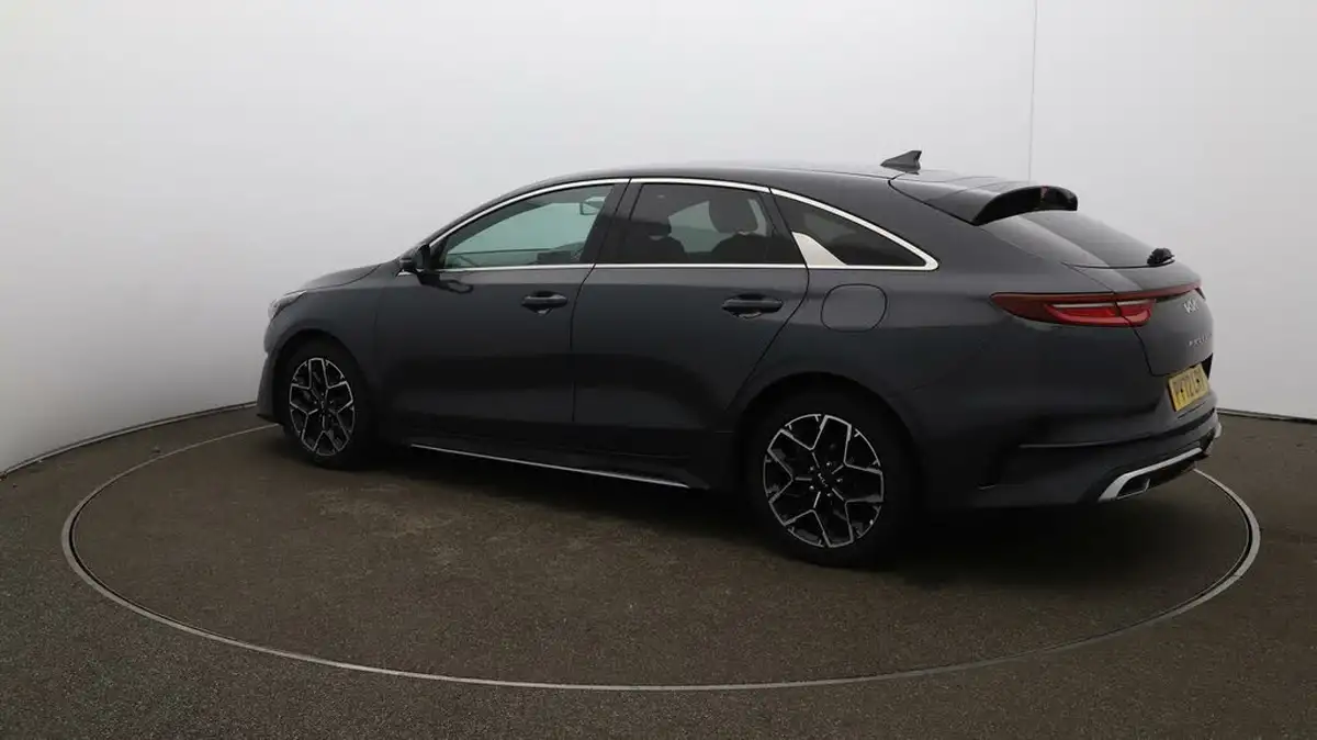 2022-kia-pro-ceed-15-t-gdi-gt-line-big-33