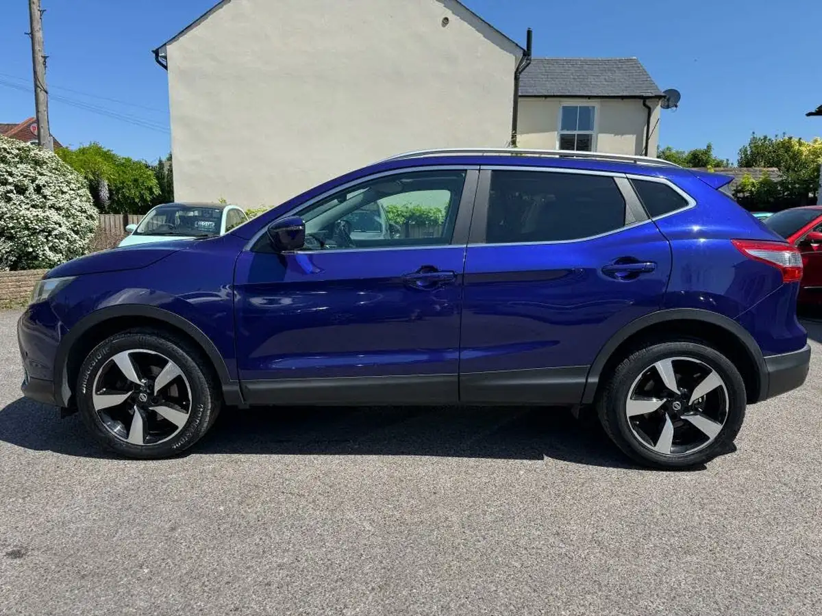 2016-nissan-qashqai-12-dig-t-n-connecta-xtronic-cvt-big-6