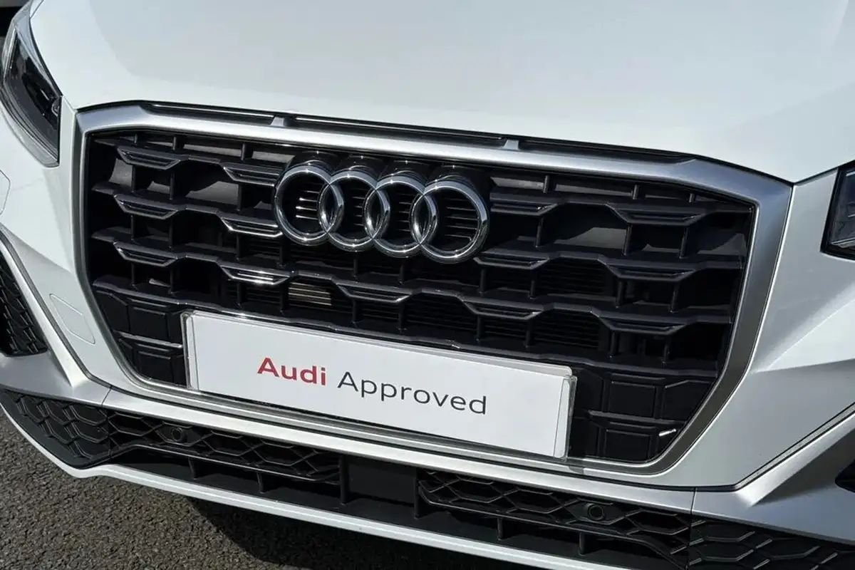 2024-audi-q2-15-35-tfsi-s-line-tronic-big-50