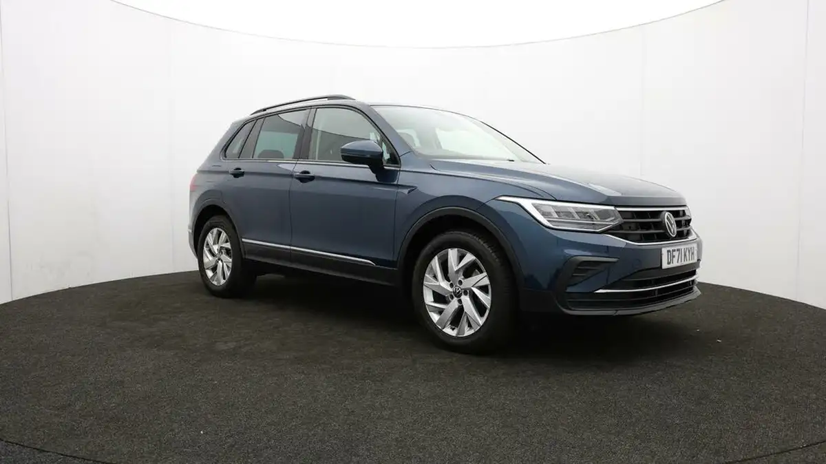 2022-volkswagen-tiguan-15-tsi-life-150ps-big-46