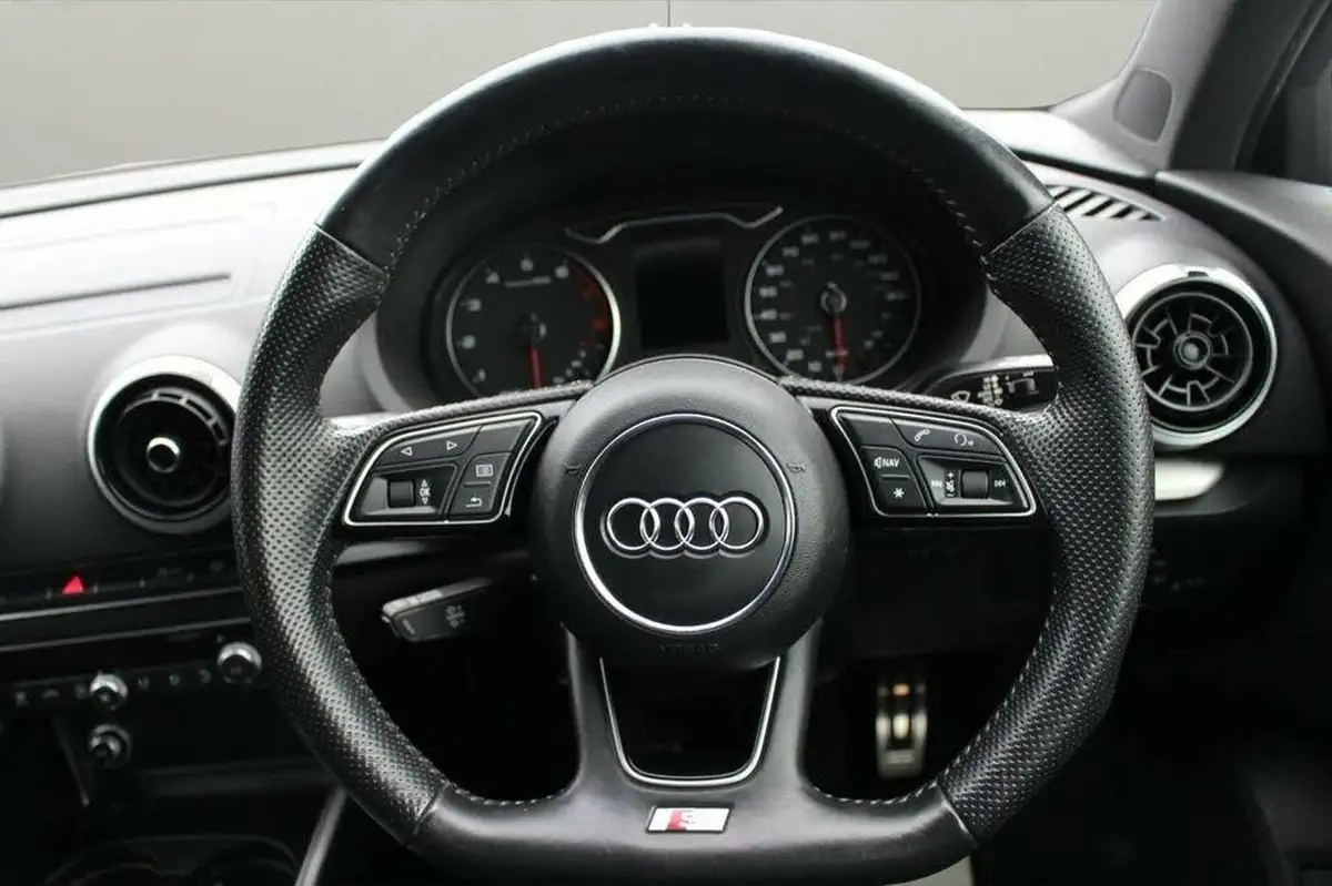 2017-audi-a3-15-tfsi-s-line-sportback-5d-big-21