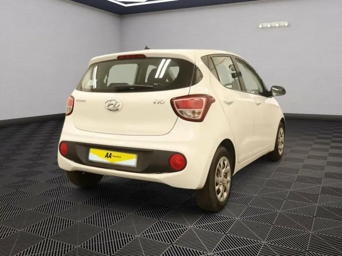 2017-hyundai-i10-10-se-big-2